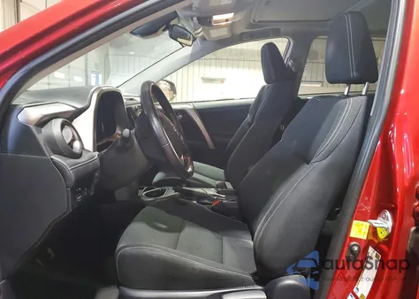 2017 Toyota Rav4 Xle из США, поврежденный, VIN JTMRFREV0HJ120529